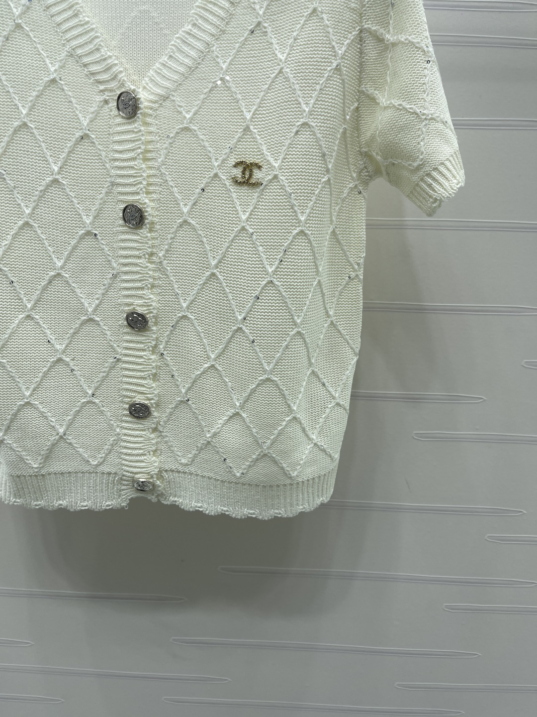 Women's short sleeves